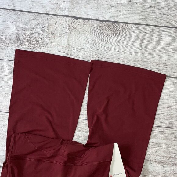 LULULEMON  Groove Pant Flare Super High Rise Leggings RED MERLOT Wine SIZE 4 NWT - Picture 15 of 15